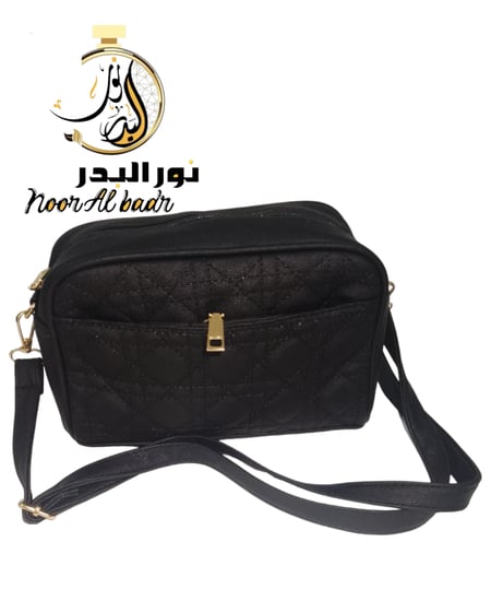 شنطة نسائية لون اسود مطفي حجم صغير-001