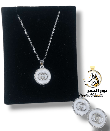 تألقي بأناقة لاتضاهي طقم سلسال مع حلق ( ذهبي او فضي ),1