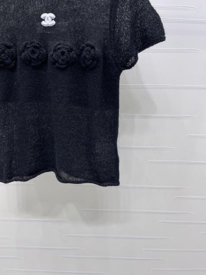 تيشيرت شانيل