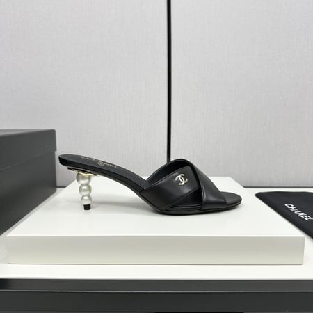 كعب شانيل هاي كوالتي