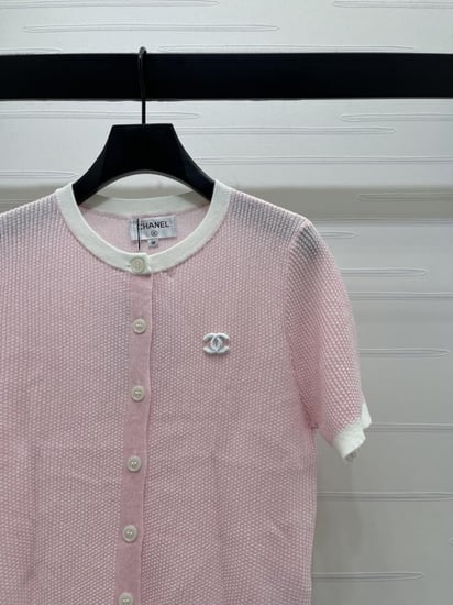 تيشيرت شانيل