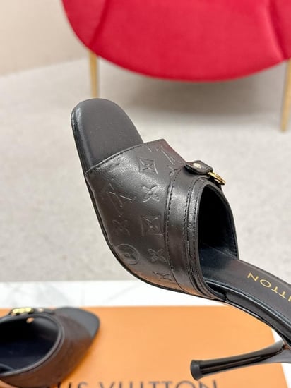 كعب لويسفيتون هاي كوالتي