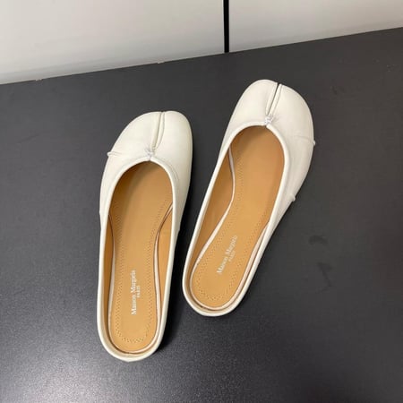 حذاء ميزون مارجيلا