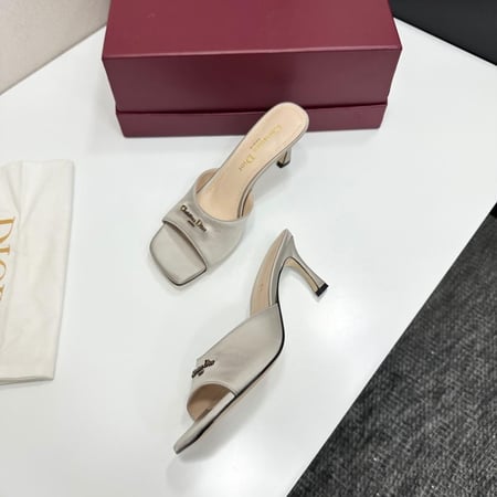 كعب ديور هاي كوالتي