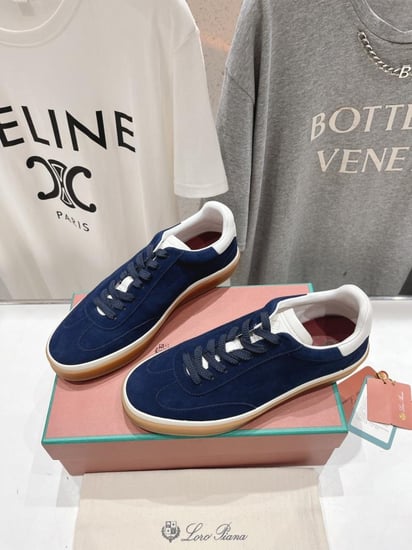 حذاء لوروبيانا