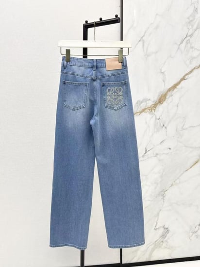 بنطلون لويفي