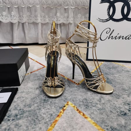 كعب سان لوران هاي كوالتي