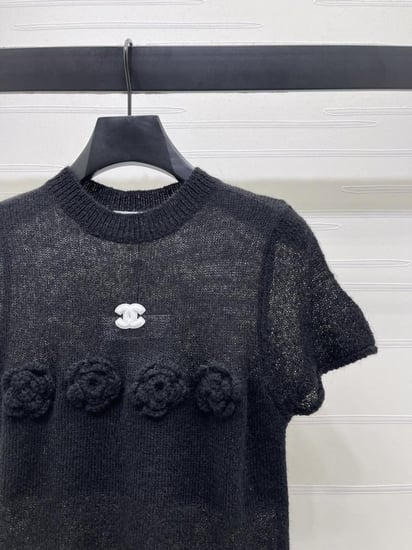 تيشيرت شانيل