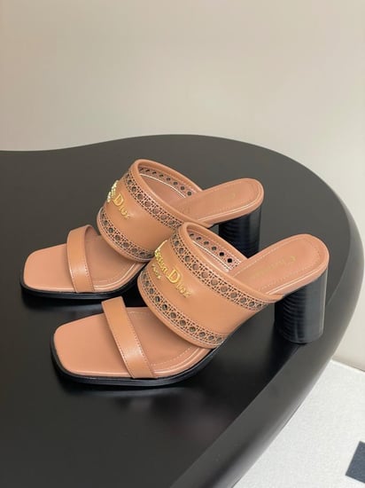 كعب ديور هاي كوالتي