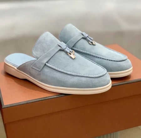 حذاء لورو بيانا