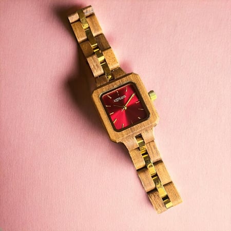 ريد ماجيك سكوير - نسائي