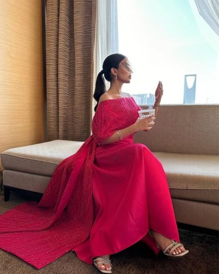 فستان فوشي ميكادو صدر سهرة مطرز