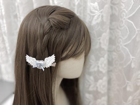 Angelic wings hair clip