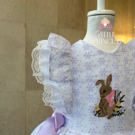 فستان الارنوب