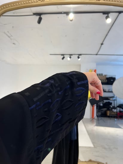 عباية سوار كحلي