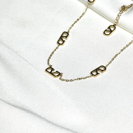 طقم فلانتينو - شامل الملحقات