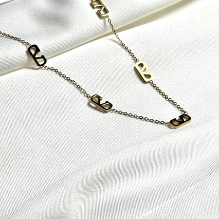 طقم فلانتينو - شامل الملحقات