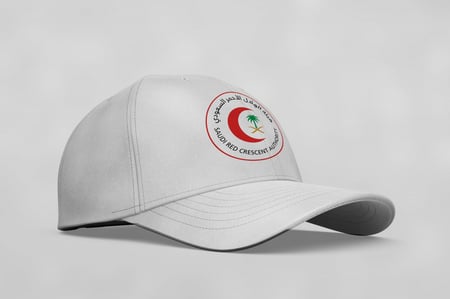 كاب الهلال الأحمر اللون الأسود (الشعار خياطة)