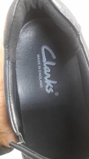 احذية رسمية ماركات كلاركس - الخطوة الانيقة