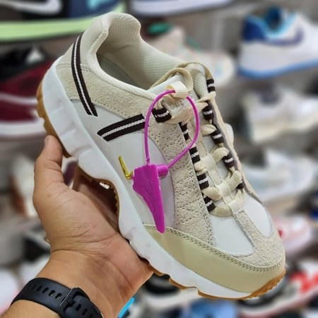 حذاء شوز نايك Nike - الخطوة الانيقة