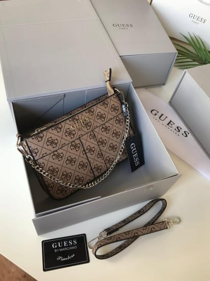 تخفيضات شنط جيس Guess - الخطوة الانيقة