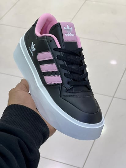 حذاء جزم شوز اديداس Adidas - الخطوة الانيقة
