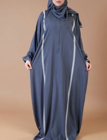 ثوب صلاة مطرز