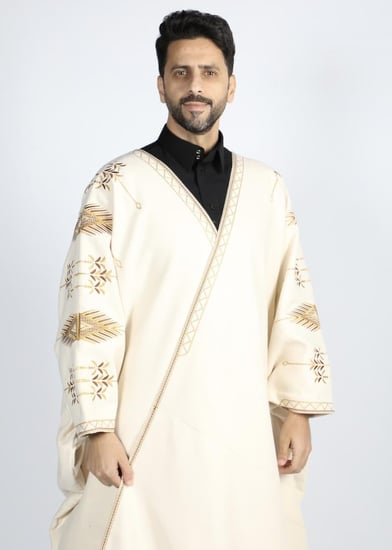 جبة الباحة - لون سكري