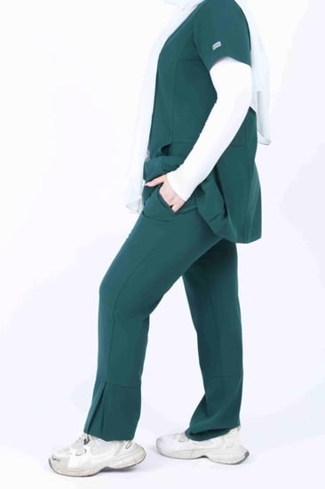 سكرب  مودرن نسائي أخضر