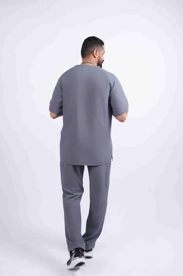 سكرب أكتف رجالي رصاصي غامق