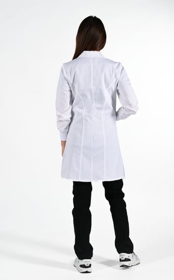 لابكوت طبي نسائي أبيض إستلا متعدد الجيوب بتصميم برنسيس فوتشر