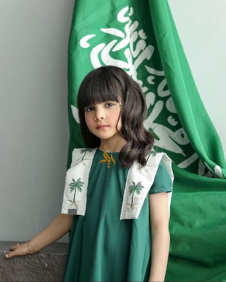 فستان اليوم الوطني_مع شال94