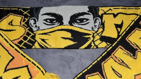 شال الاتحاد “ GOLDEN TIGERS “