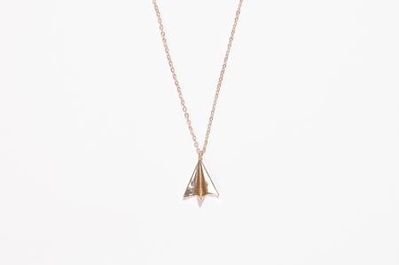 عقد طائرة  (ذهب عيار14)