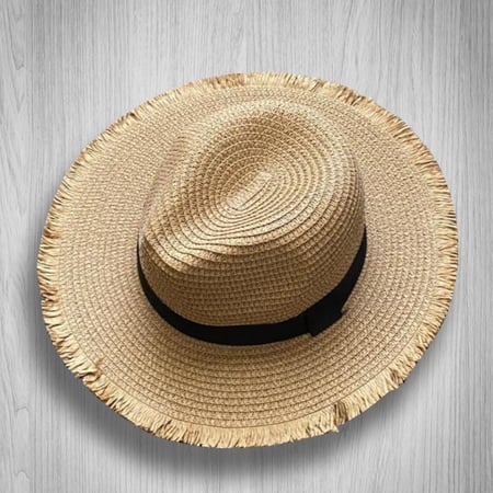 قبعة قش للشاطئ / لون بيج