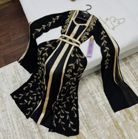 فستان نسائي قماش باربي مع شيفون