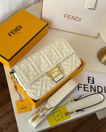 شنط  ماركة فندي حقائب ماركة FENDI