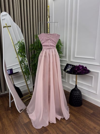 فساتين نسائي قماش تل مع اورجنزا