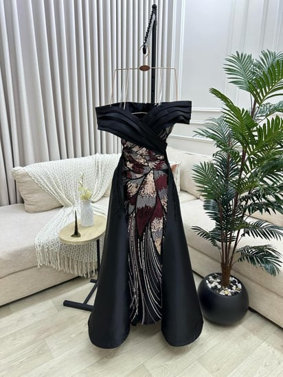 فساتين نسائي قماش ميكادو مع ترتر