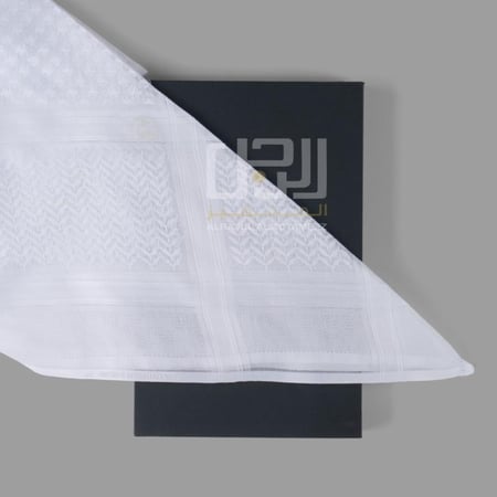 شماغ العطار أبيض كلاسيك ابيض انجليزي