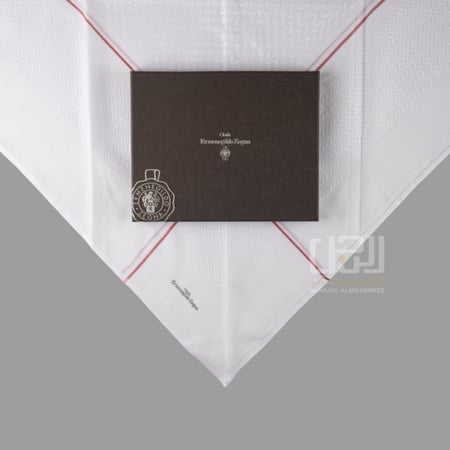 شماغ Ermenegildo Zegna الابيض المميز 2026