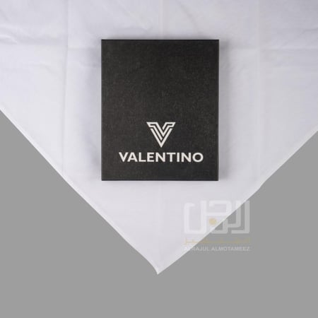 غترة فالنتينو ابيض