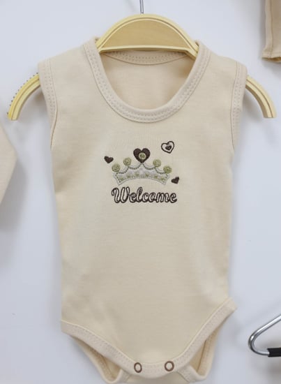 طقم هدية مواليد مكون من 10 قطع