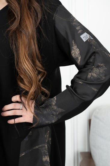 عباية غيم  نصف كلوش بتدخيله هندسية