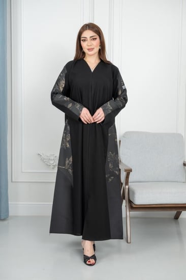 عباية غيم  نصف كلوش بتدخيله هندسية