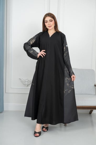 عباية غيم  نصف كلوش بتدخيله هندسية