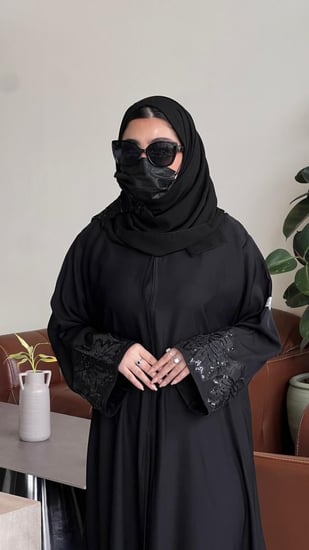 عباية غرام نصف كلوش بالفصوص
