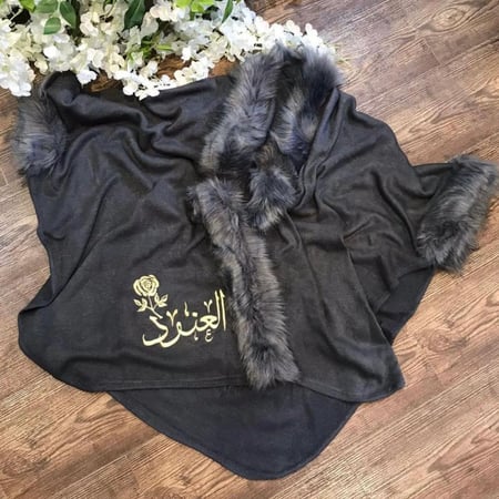 شال شتوي رمادي فاتح فخم بالاسم