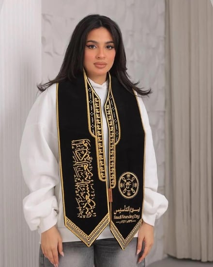 وشاح يوم التأسيس-فخامة الموضة