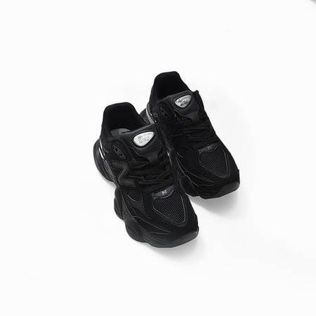 نيو بالانس رجالي اسود